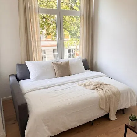Schoene 2-zimmer Im Herzen Duesseldorfs דירה דיסלדורף